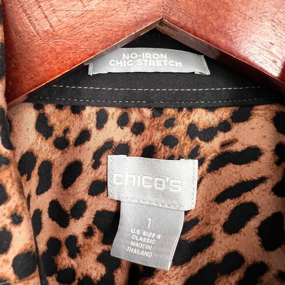 Chicos Chic Stretch No Iron Sz MEDIUM US 8 1 Animal Print Leopard Shirt Top Work - Picture 2 of 7